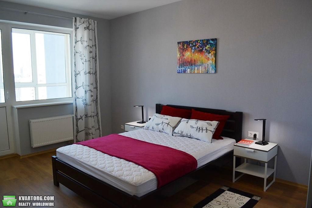 Rent out 2-room apartment. Киев, Казимира Малевича — photo 3