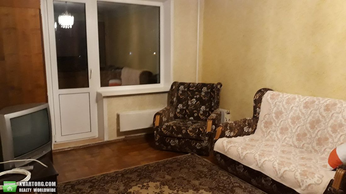 Rent out 3-room apartment. Киев,  Николаева — photo 4