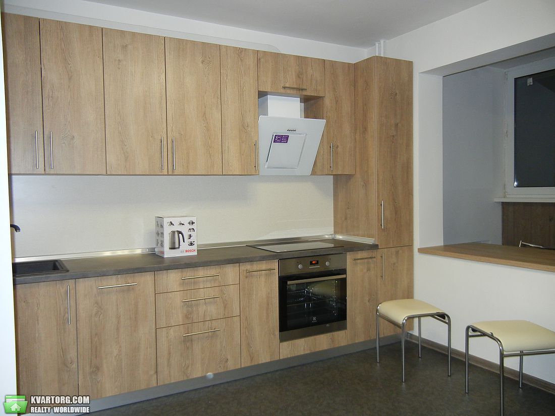 Rent out 1-room apartment. Киев, Краковская — photo 3