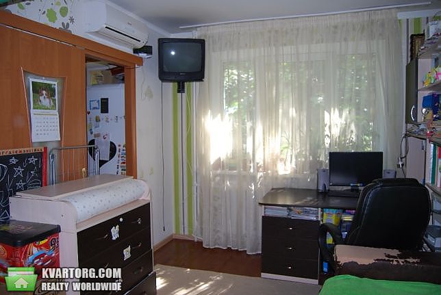 Sell 1-room apartment. Киев,  Зодчих — photo 4