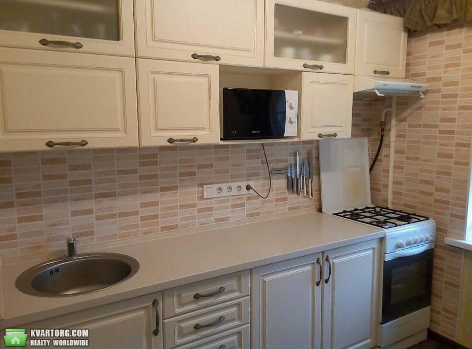 Sell 1-room apartment. Киев,  Воскресенская — photo 1