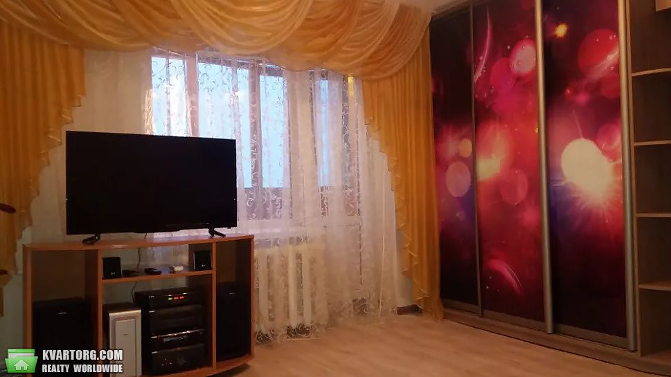 Rent out 1-room apartment. Киев,  Днепровская наб — photo 7