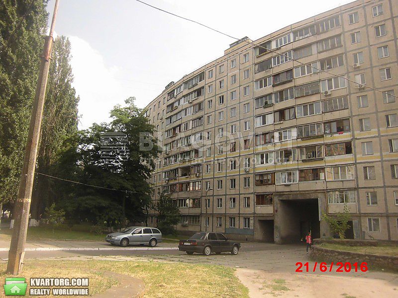 Sell 3-room apartment. Киев,  Порика — photo 1