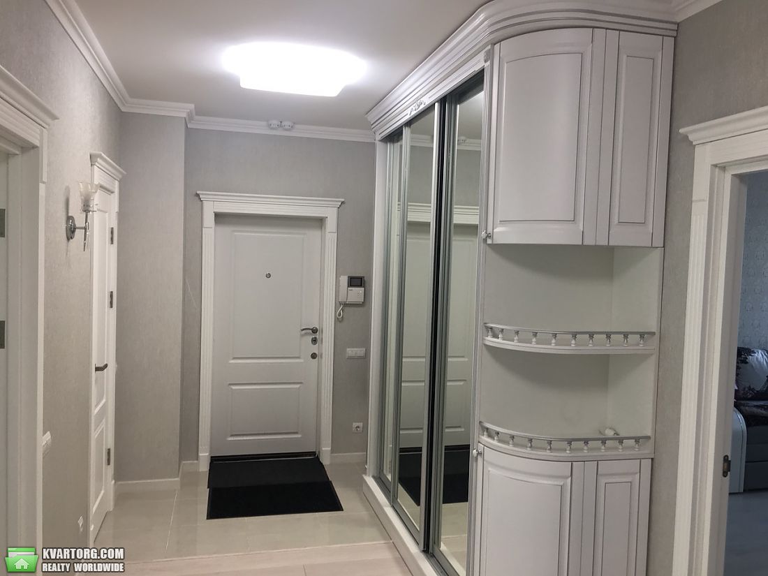 Rent out 3-room apartment. Киев,  Коперника — photo 8