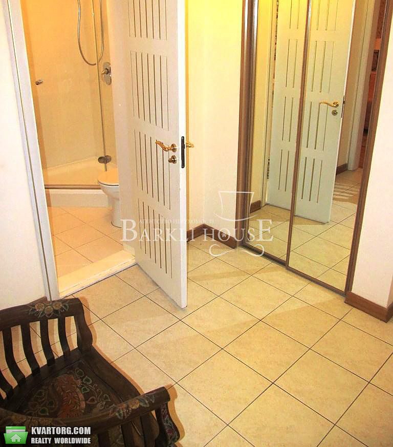 Rent out 3-room apartment. Киев,  Большая Житомирская — photo 9
