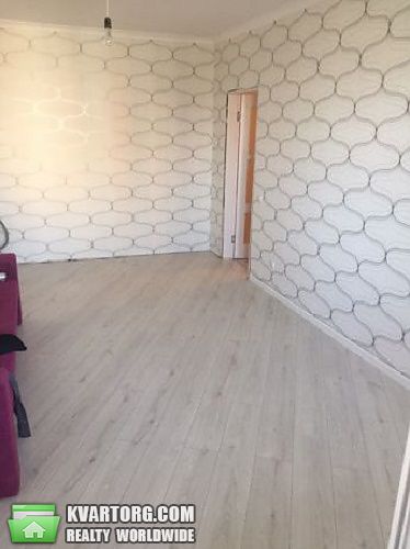 Sell 2-room apartment. Киев,  Каштановая — photo 1