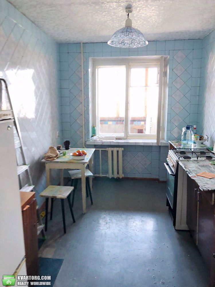 Rent out 4-room apartment. Днепропетровск,  Кирова — photo 4