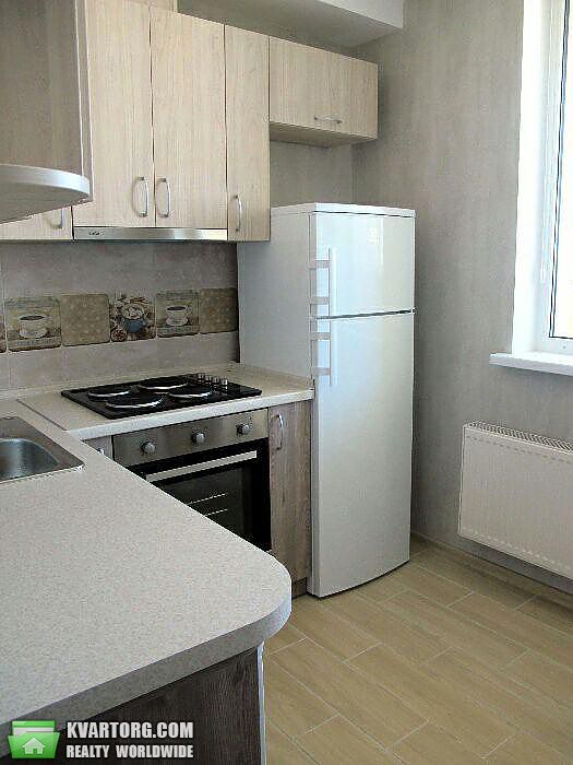 Rent out 1-room apartment. Киев,  Крушельницкой — photo 5