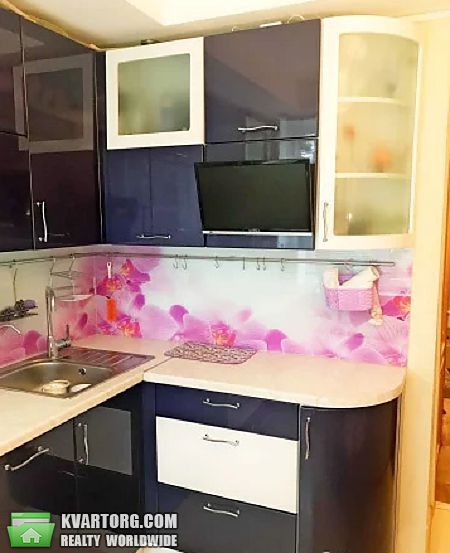 Sell 3-room apartment. Киев,  Тростянецкая — photo 1