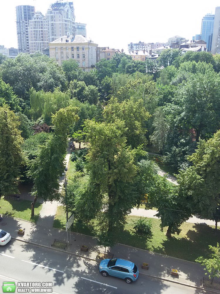 Sell 2-room apartment. Киев,  Гончара — photo 1