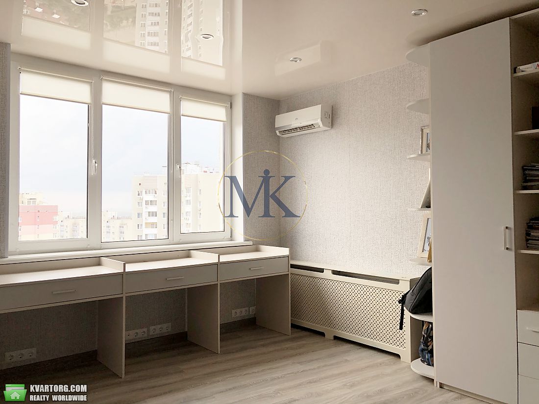 Sell 4-room apartment. Киев,  Чавдар — photo 3