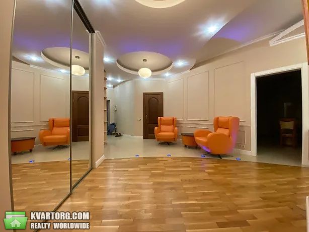 Rent out 3-room apartment. Киев,  Леси Украинки бул — photo 2