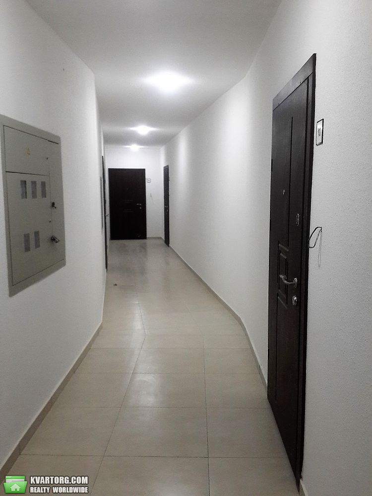 Rent out 2-room apartment. Киев,  Большая Окружная — photo 1
