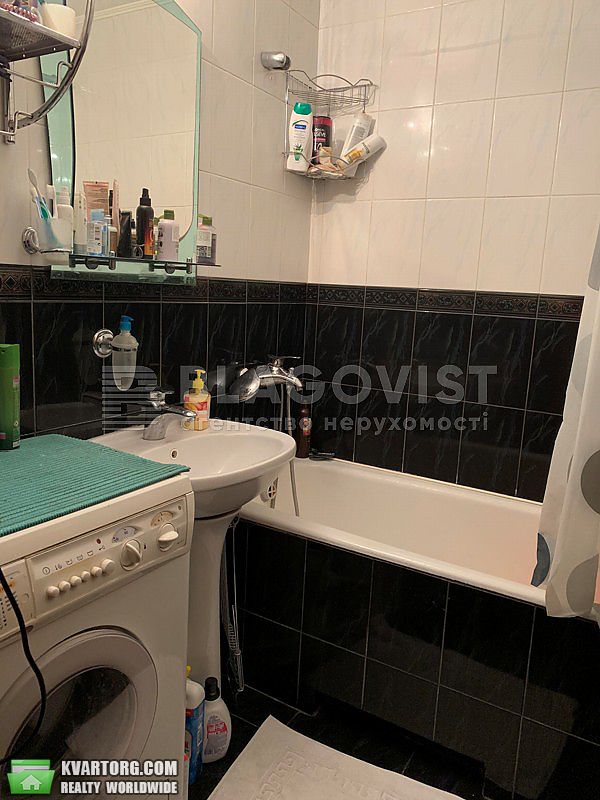 Sell 2-room apartment. Киев,  Курская — photo 5