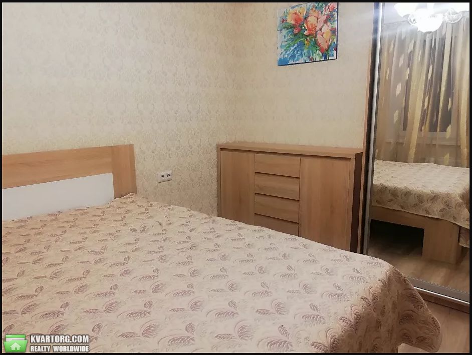 Rent out 2-room apartment. Киев,  Комбинатная — photo 8