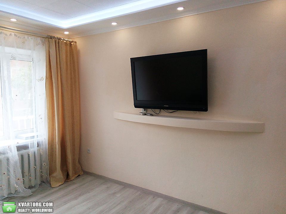 Rent out 2-room apartment. Киев,  Кустанайская — photo 4