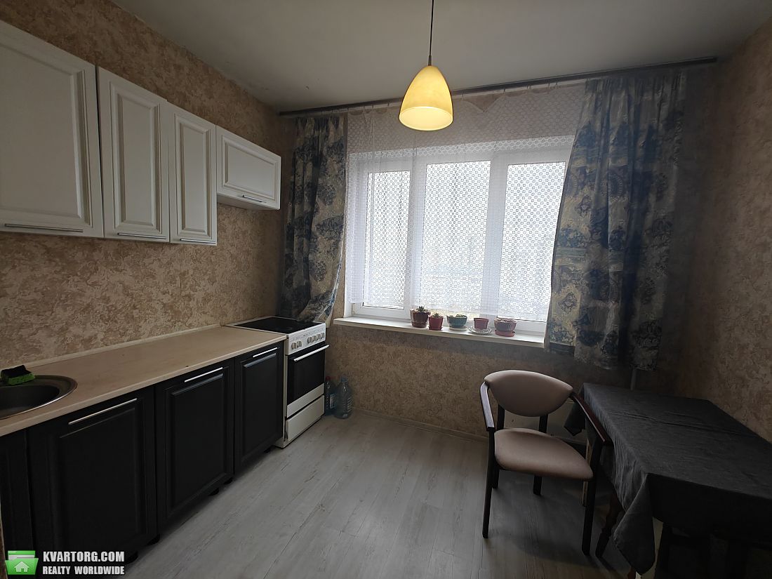Rent out 3-room apartment. Киев,  Маяковского — photo 2