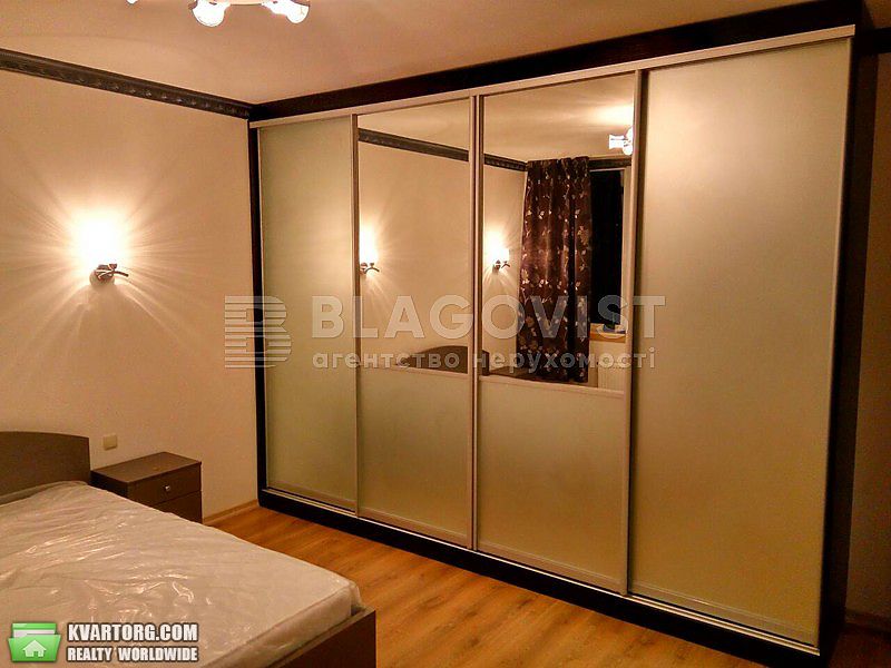 Rent out 2-room apartment. Киев,  Завальная — photo 2