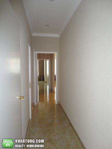 Sell 3-room apartment. Киев,  Драгомирова — photo 8