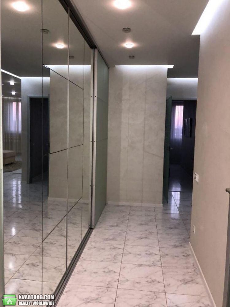 Rent out 2-room apartment. Киев, Гетьмана — photo 10