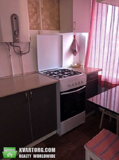 Sell 1-room apartment. Киев,  Автозаводская — photo 1