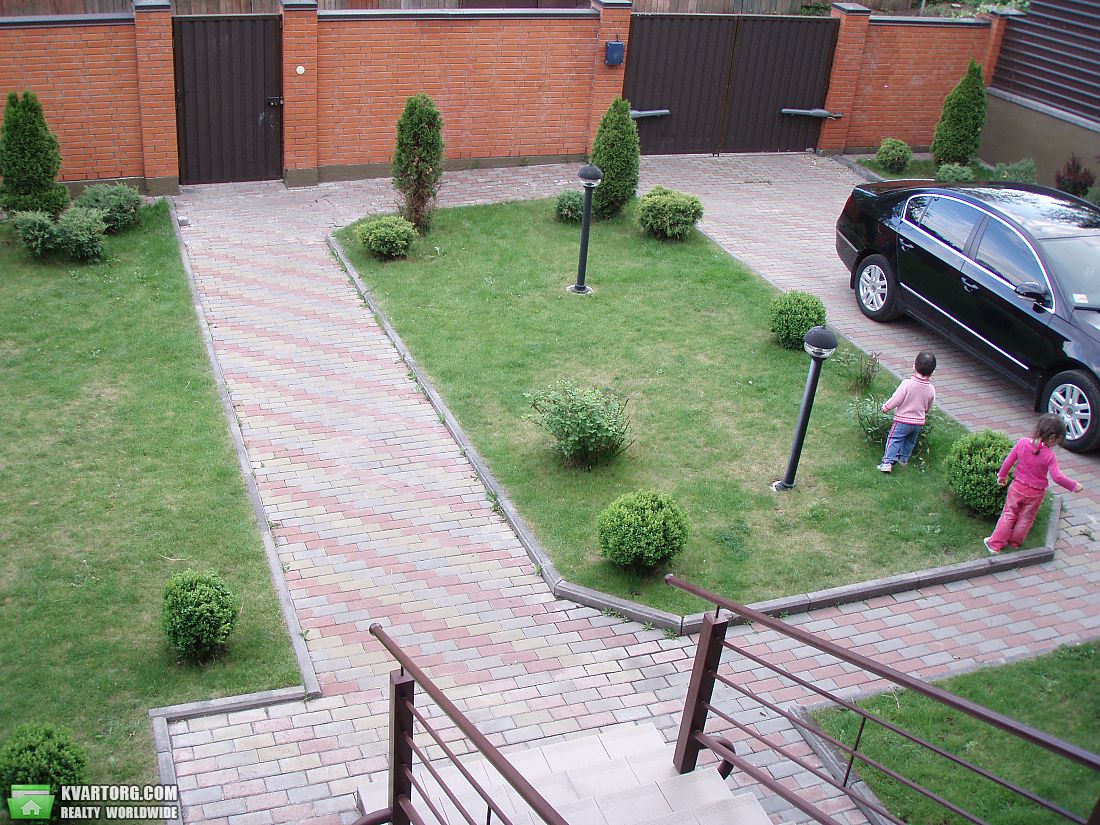 Sell house. Киев, Добрососедская — photo 1