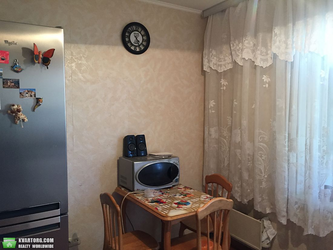 Sell 2-room apartment. Киев,  Радунская — photo 2