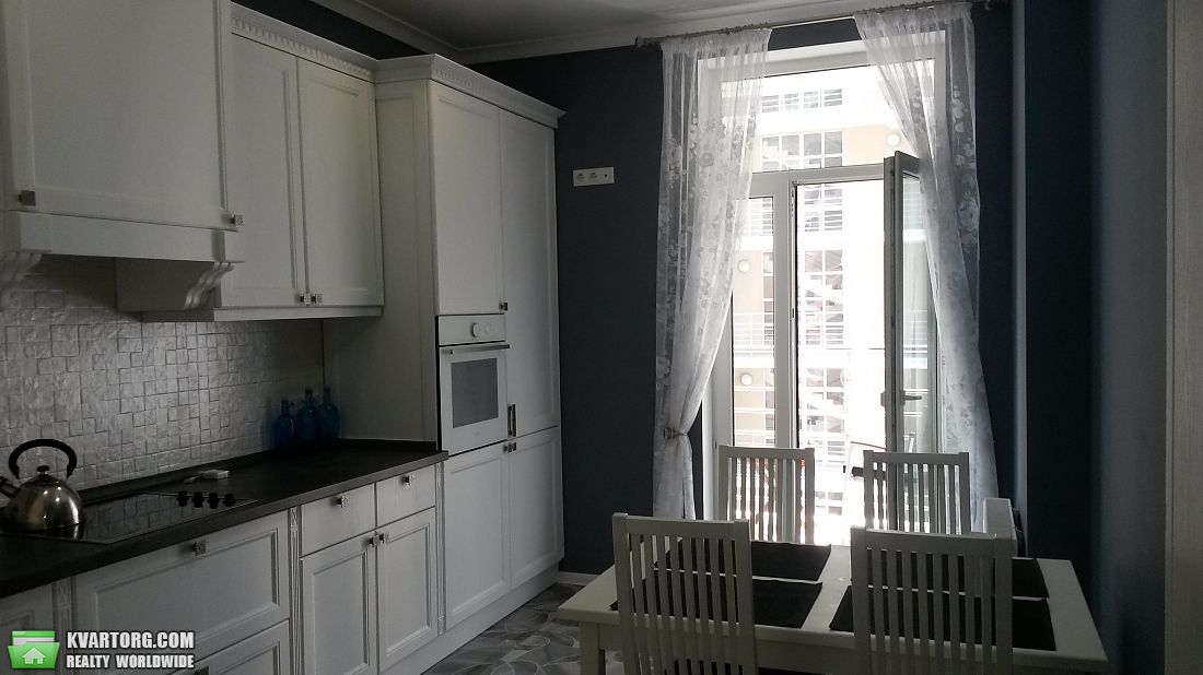 Rent out 2-room apartment. Киев,  Филатова — photo 2