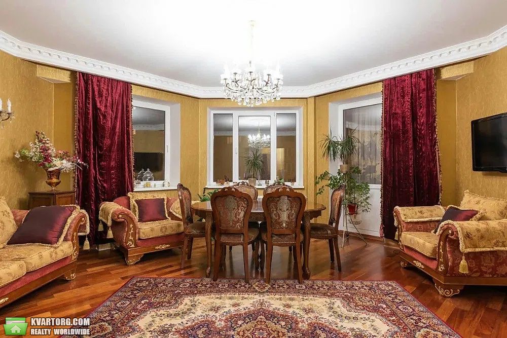 Sell 4-room apartment. Киев,  Никольско-Слободская — photo 2