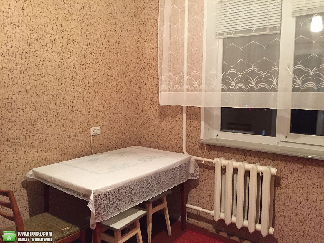Rent out 2-room apartment. Киевская обл., Славина — photo 4