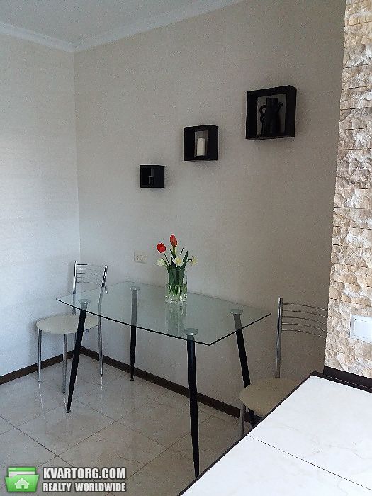 Rent out 1-room apartment. Киев,  Теремковская — photo 3