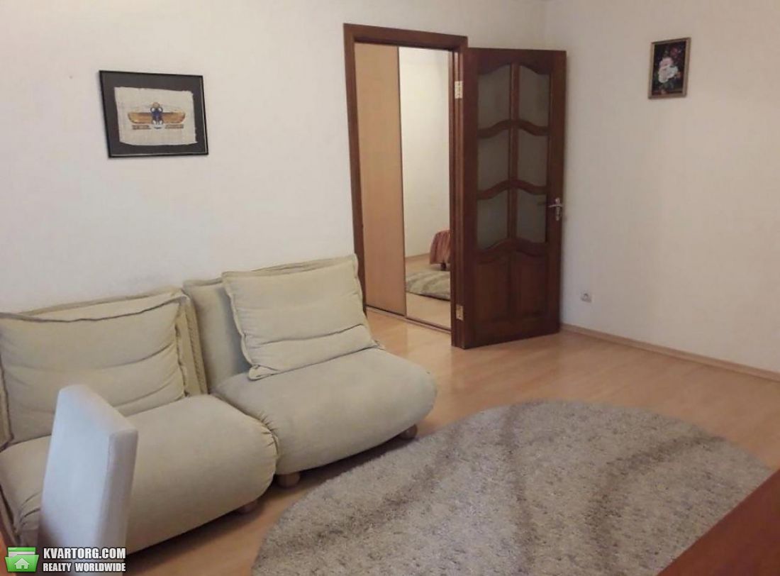 Rent out 2-room apartment. Киев,  Богдана Хмельницкого — photo 3