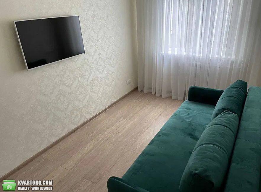 Rent out 2-room apartment. Киев, Васильківська — photo 2