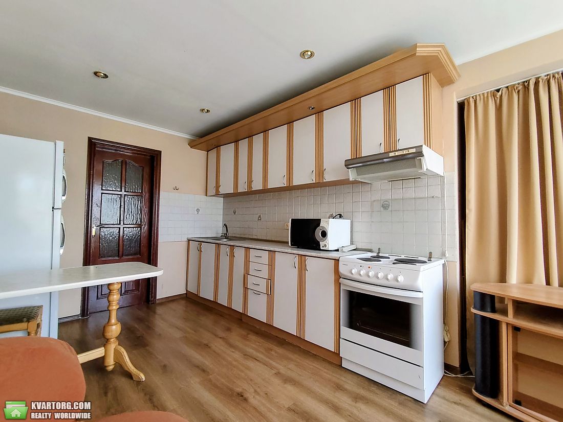 Sell 1-room apartment. Киев, проспект Миколи Бажана — photo 2