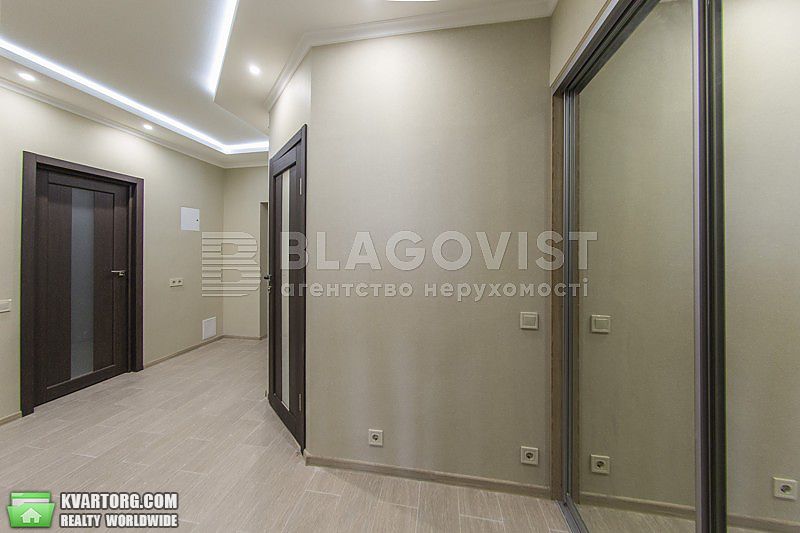 Rent out 2-room apartment. Киев,  Белорусская — photo 9