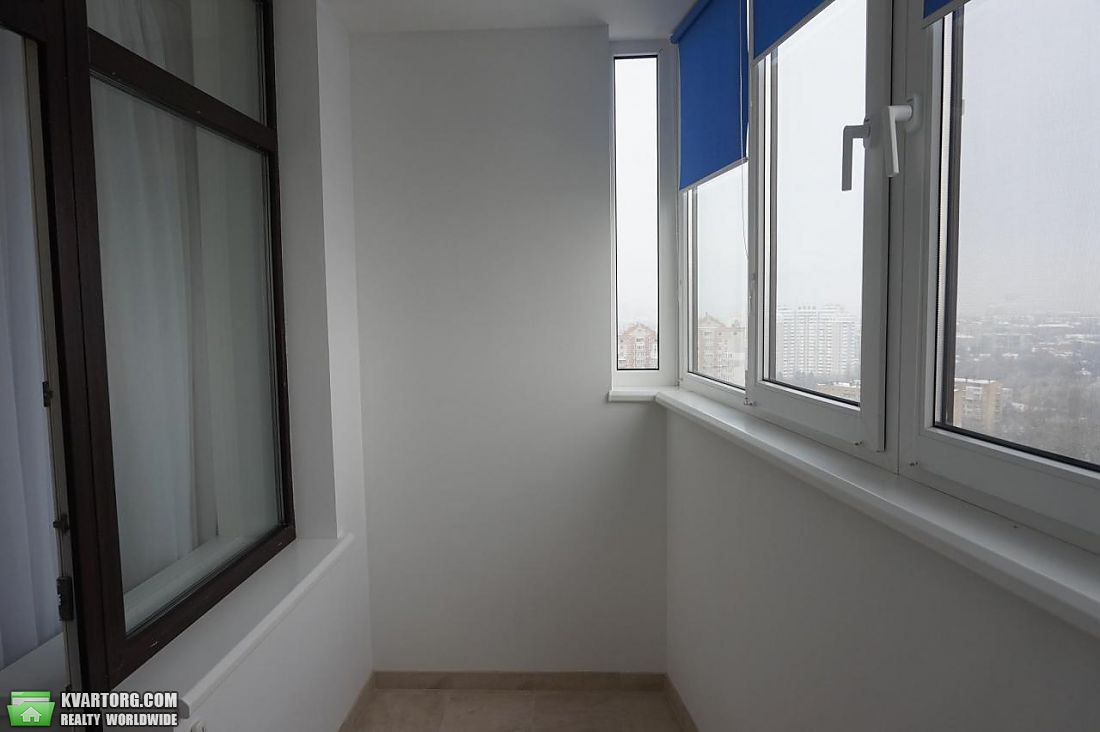 Rent out 2-room apartment. Киев, Сикорского — photo 7