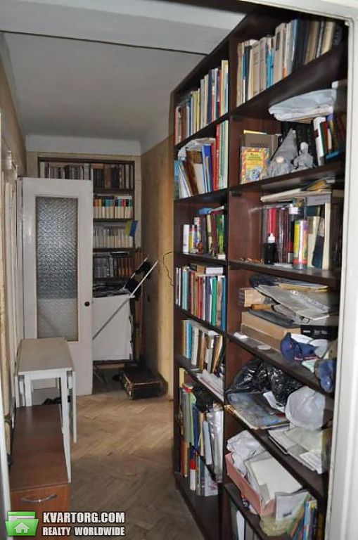 Sell 3-room apartment. Киев,  Зодчих — photo 8