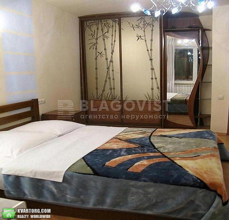 Rent out 2-room apartment. Киев,  Кловский спуск — photo 3