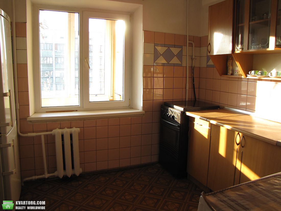 Rent out 2-room apartment. Киев, пр-т Г. Сталинграда — photo 2