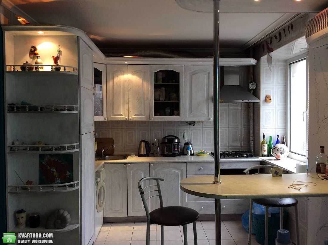 Rent out 2-room apartment. Киев,  Сечевых Стрельцов — photo 4