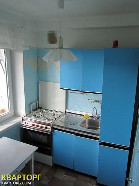 Rent out 3-room apartment. Киев,  Волкова — photo 1