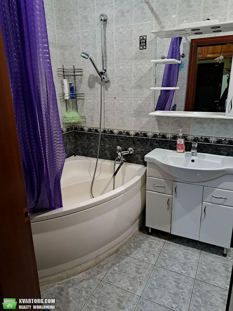 Rent out 2-room apartment. Киев,  Антоновича — photo 6