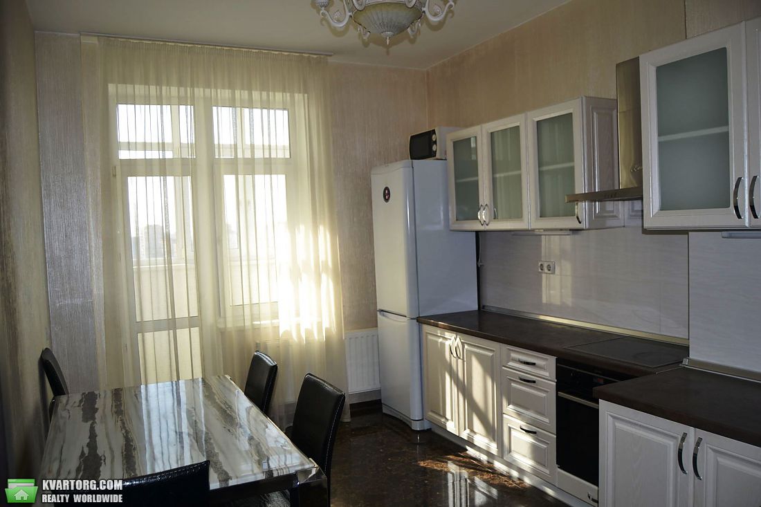 Sell 2-room apartment. Киев,  Соломенская — photo 4