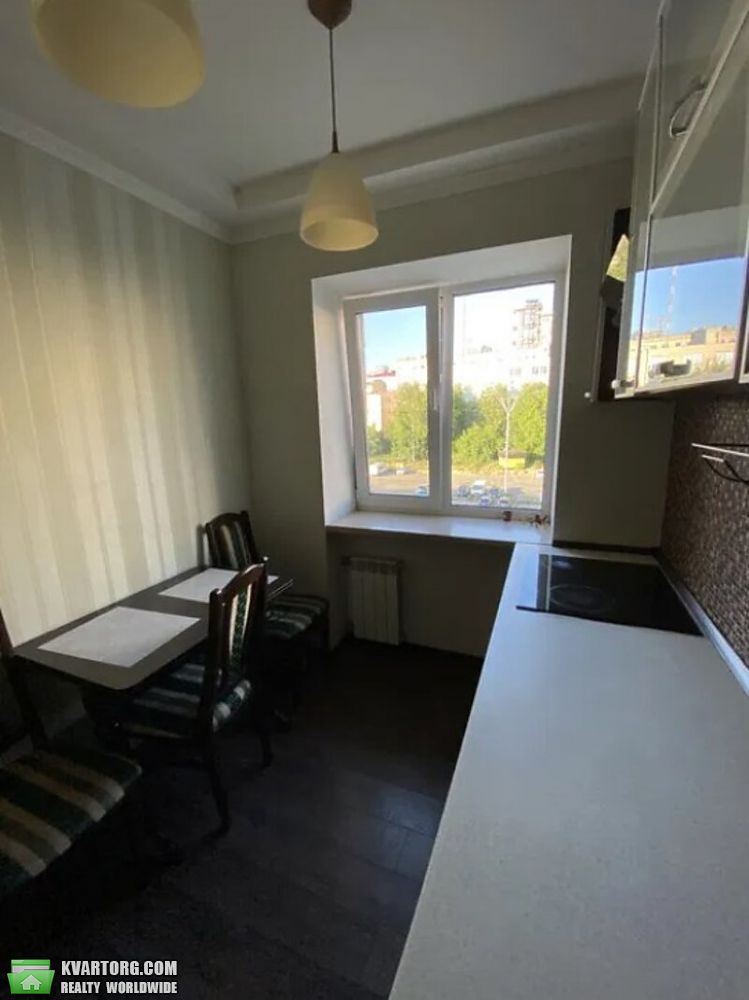 Rent out 2-room apartment. Киев,  Большая Васильковская — photo 7