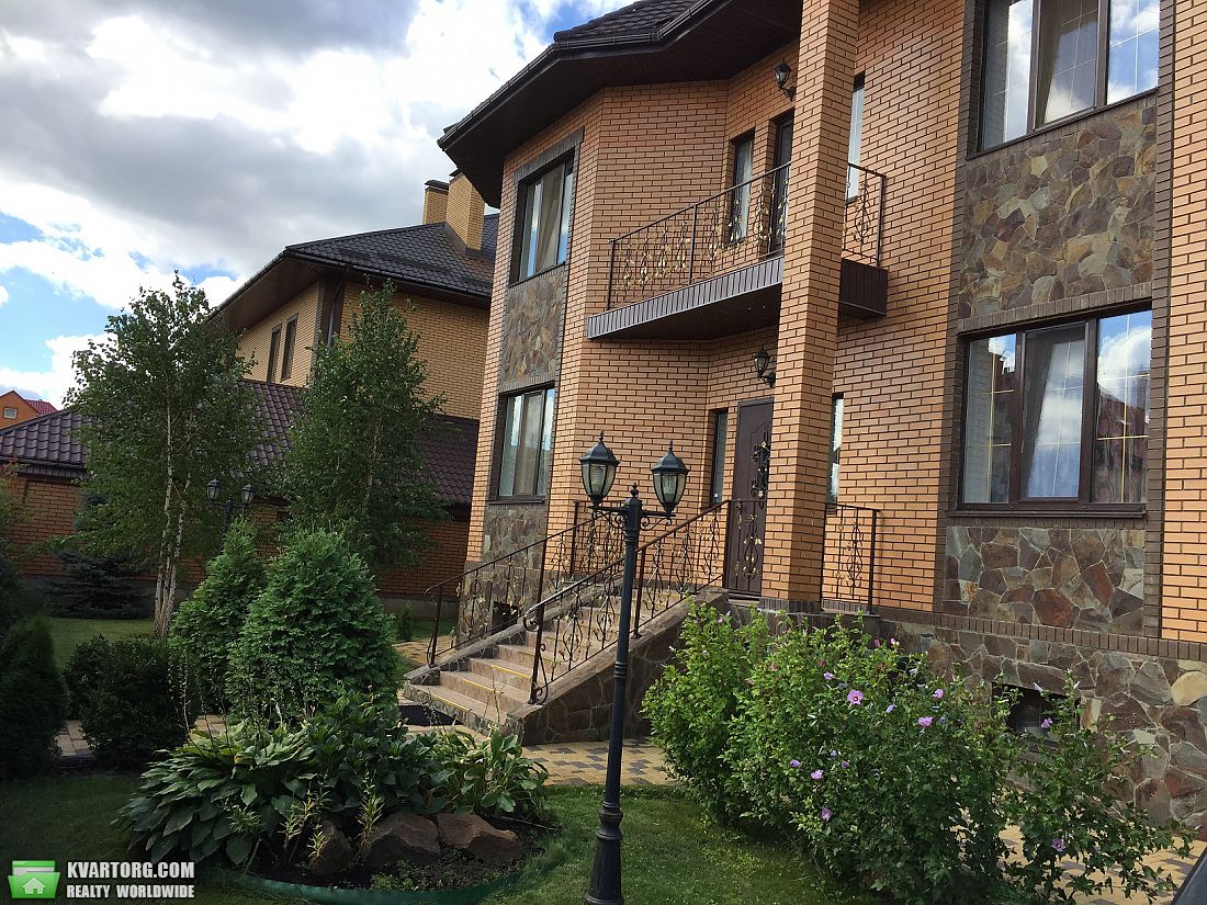 Sell house. Киев,  Богатырская — photo 1