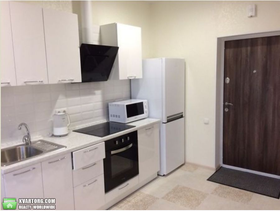 Rent out 2-room apartment. Киев,  Волошковая — photo 4