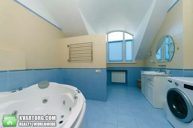 Rent out 3-room apartment. Киев,  Липская — photo 7
