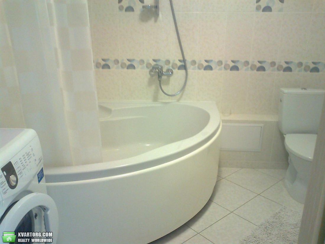 Rent out 2-room apartment. Киев,  Сечевых Стрельцов — photo 6