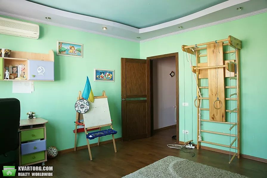 Rent out 3-room apartment. Киев,  Днепровская наб — photo 4