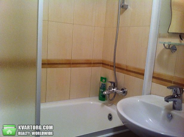 Rent out 3-room apartment. Киев,  Ломоносова — photo 8